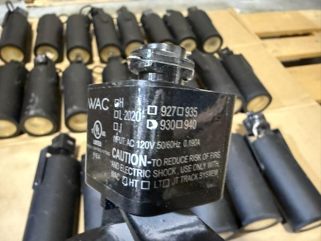 TRACK LIGHTING LIGHTS