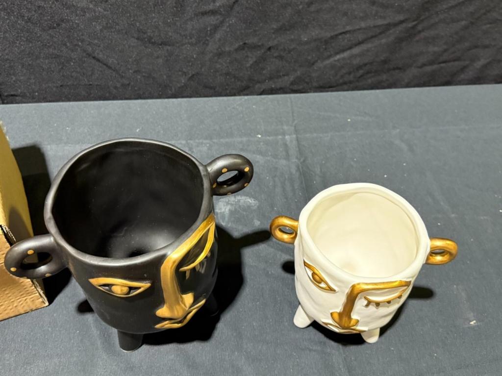 FANCY HOME COLLECTION VASE PLANTER FACE CERAMIC