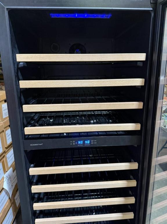 EDGESTAR WINE REFRIGERATOR 24" MODEL CWR1432TZ
