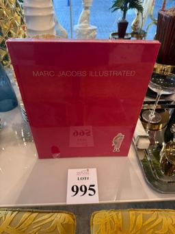 FIRST MONOGRAPH ON VISIONARY DESIGNER MARC JACOBS