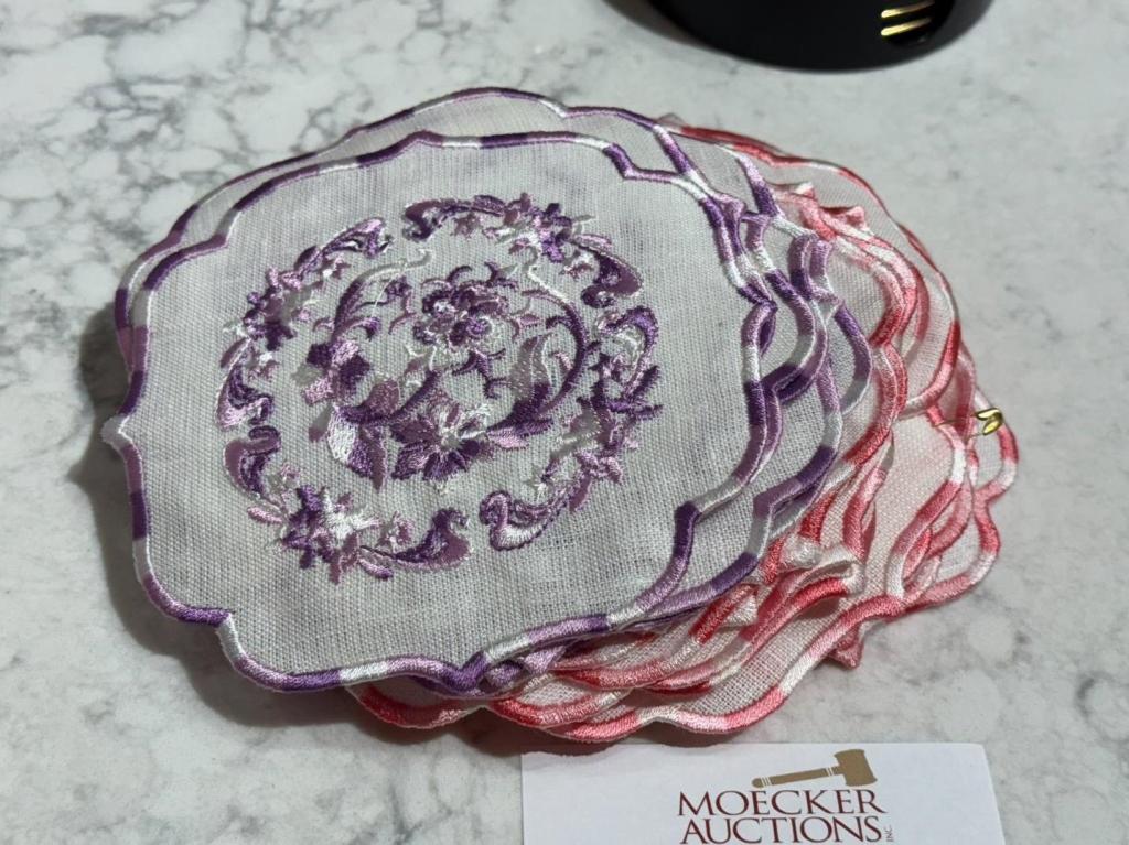 LUXE HOME COLLECTION EMBROIDERY LINEN NAPKIN SETS