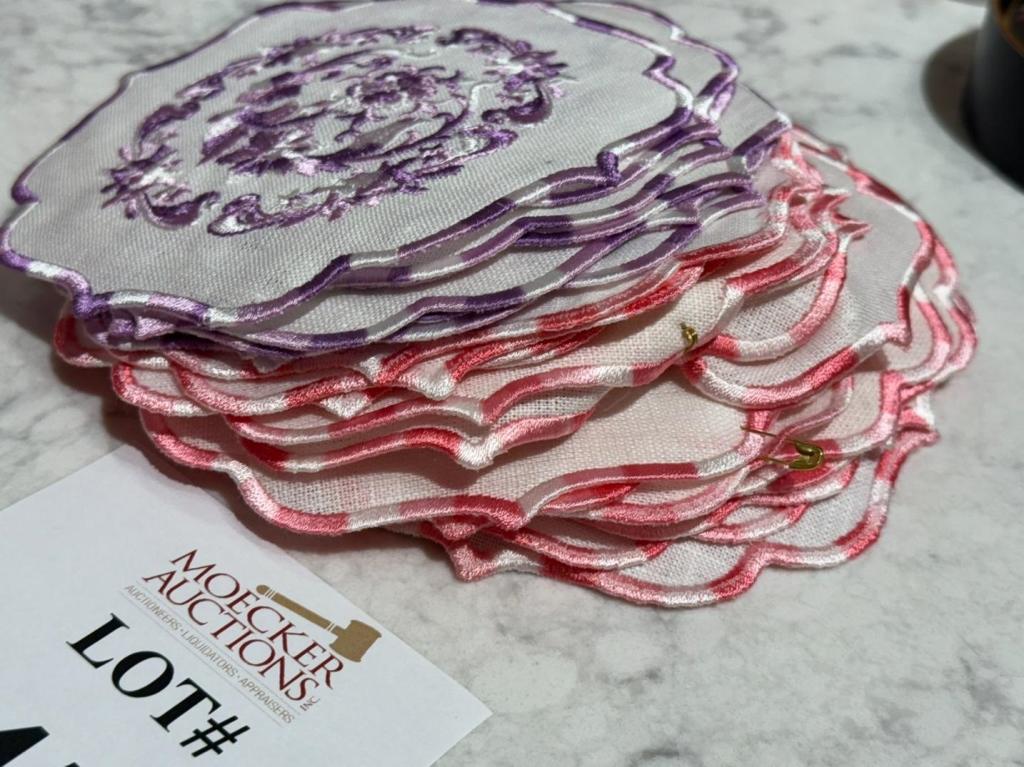 LUXE HOME COLLECTION EMBROIDERY LINEN NAPKIN SETS