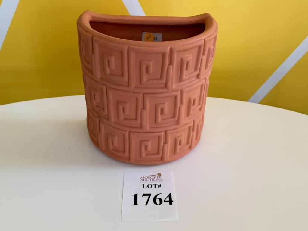 SELETTI TERRACOTTA WAY VASE GRECHE