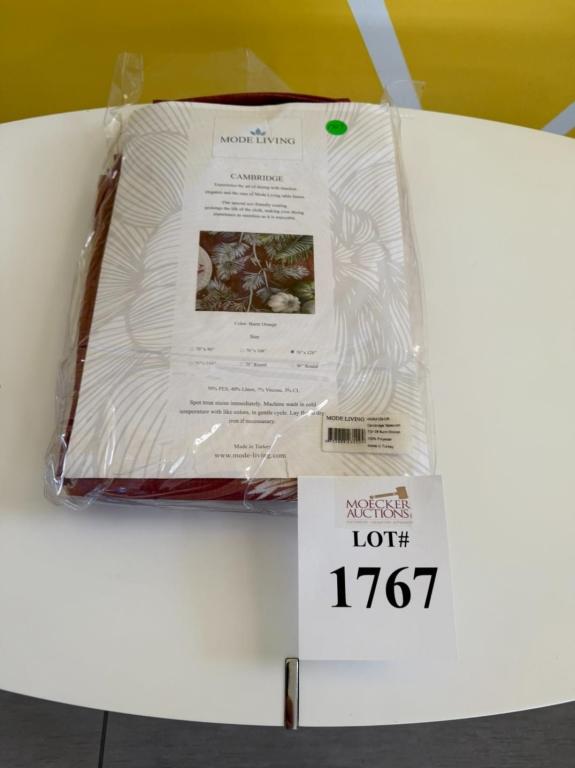 MODE LIVING CAMBRIDGE TABLECLOTH 70" X 128"