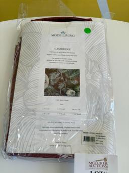 MODE LIVING CAMBRIDGE TABLECLOTH 70" X 128"