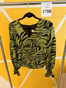 EXQUISE GREEN ZEBRA BLOUSE SIZE M