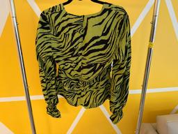 EXQUISE GREEN ZEBRA BLOUSE SIZE M