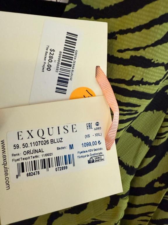 EXQUISE GREEN ZEBRA BLOUSE SIZE M