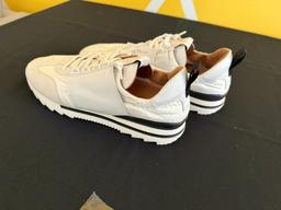 ESSEUTESSE WHITE SUEDE FLEX SNEAKERS SIZE 11