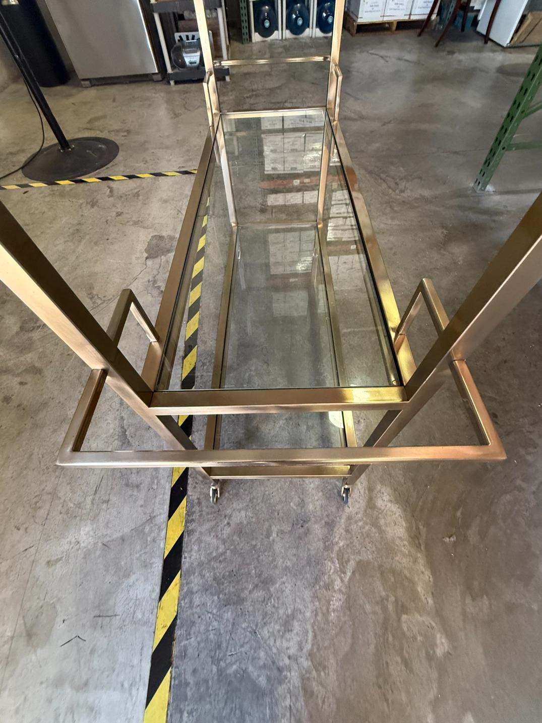 ZODAX CONSOLE TABLE ON WHEELS