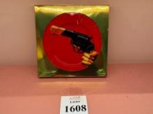 SELETTI TIOLETPAPER DINNER PLATE (REVOLVER)
