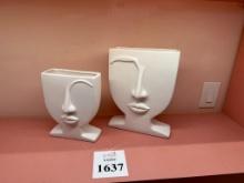 VASE WHITE CERAMIC FACE SET