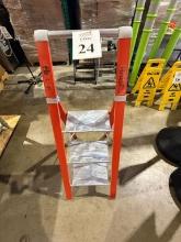 MECHREV 3 STEP STOOL/LADDER