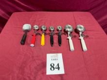 LOT CONSISTING ASSORTED ICE CREAM SCOOPERS