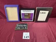 LOT CONSISTING OF ASSORTED PICTURE FRAMES