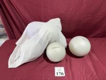 LOT CONSISTING OF ASSORTED THERAPY BALLS