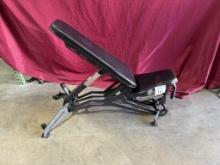 ADJUSTABLE WEIGHT BENCH