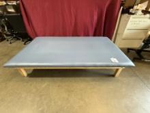 CLINTON INDUSTRIES PLATFORM THERAPY TABLE