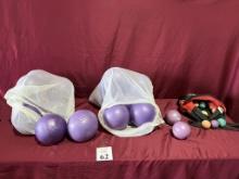 LOT CONSISTING OF ASSORTED THERAPY BALLS