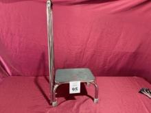 STEP STOOL WITH HANDLE