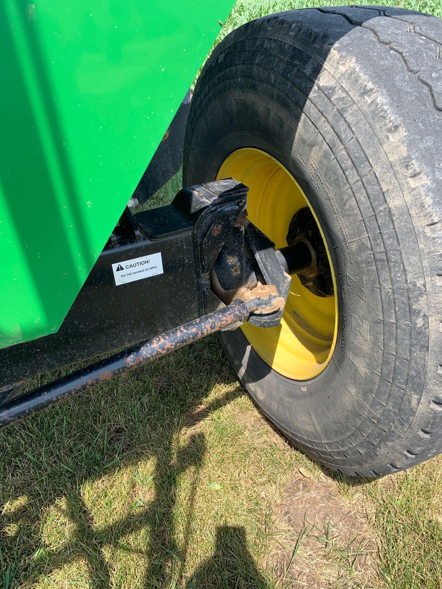 Demco 550bu Gravity Wagon
