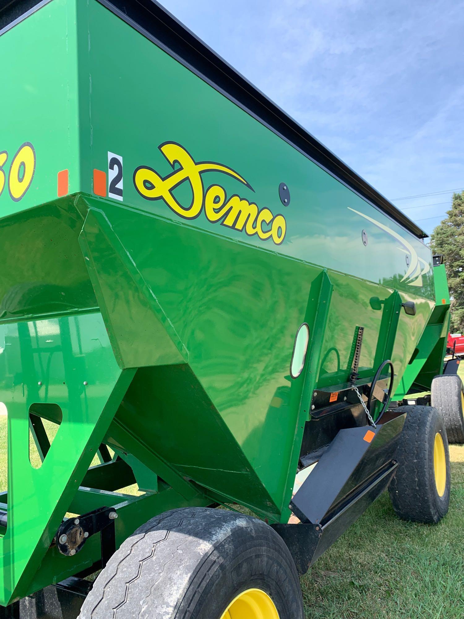 Demco 550bu Gravity Wagon