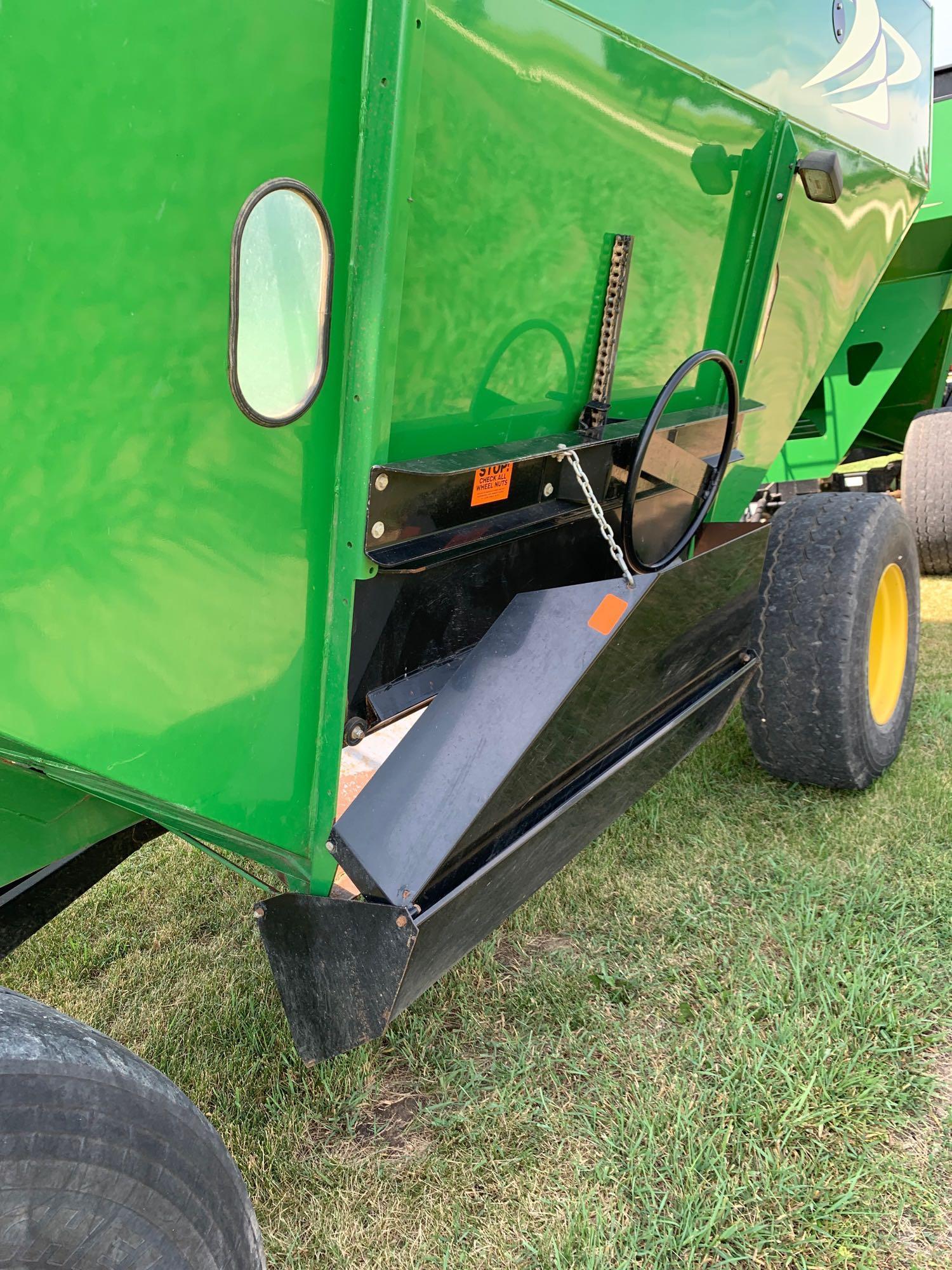 Demco 550bu Gravity Wagon