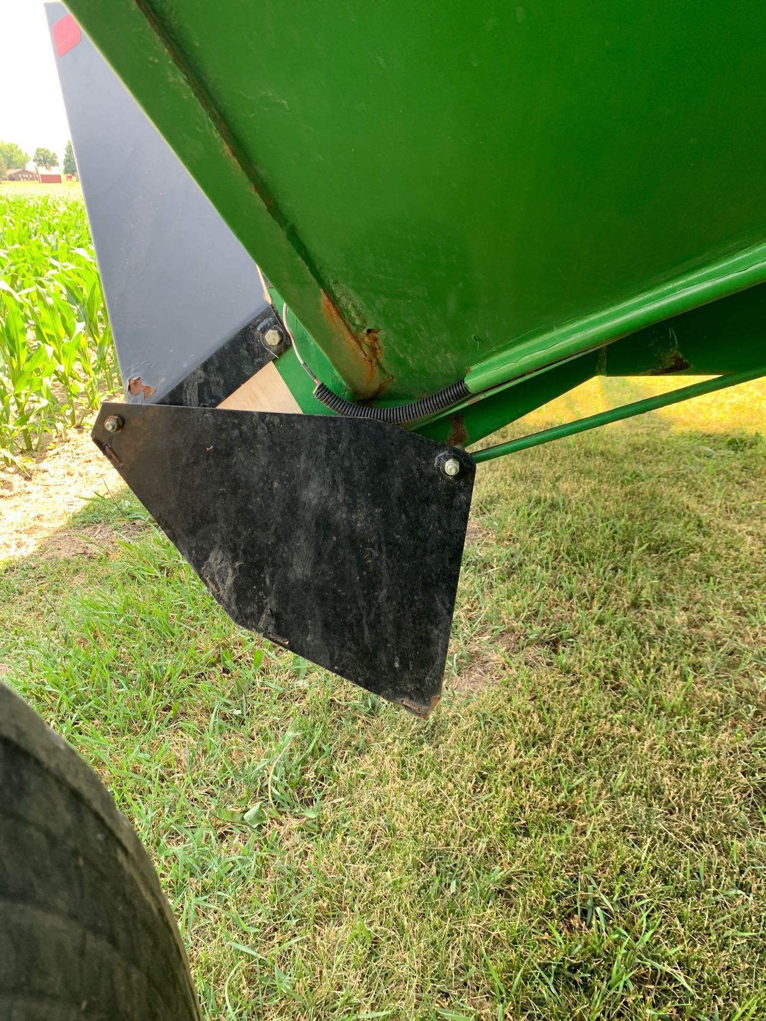 Demco 550bu Gravity Wagon