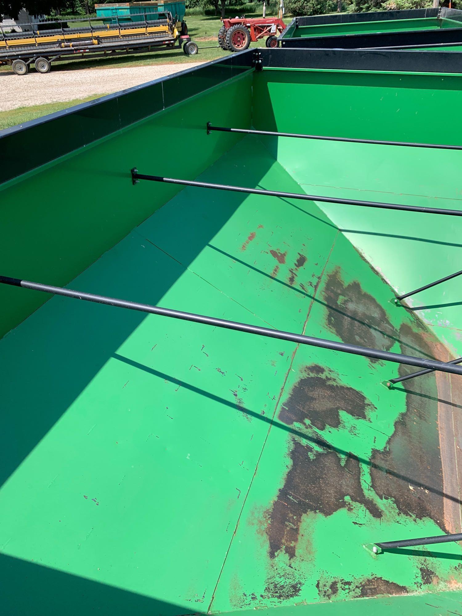 Demco 550bu Gravity Wagon