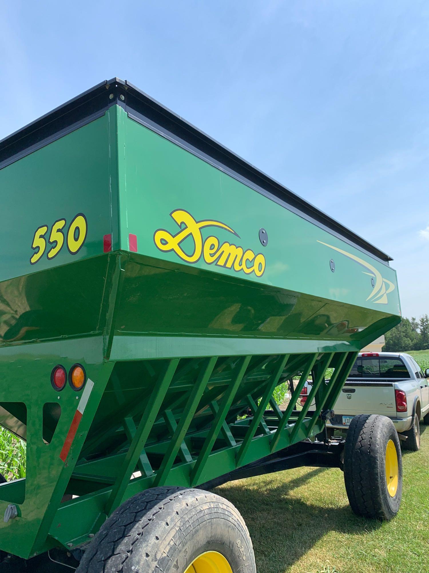 Demco 550bu Gravity Wagon