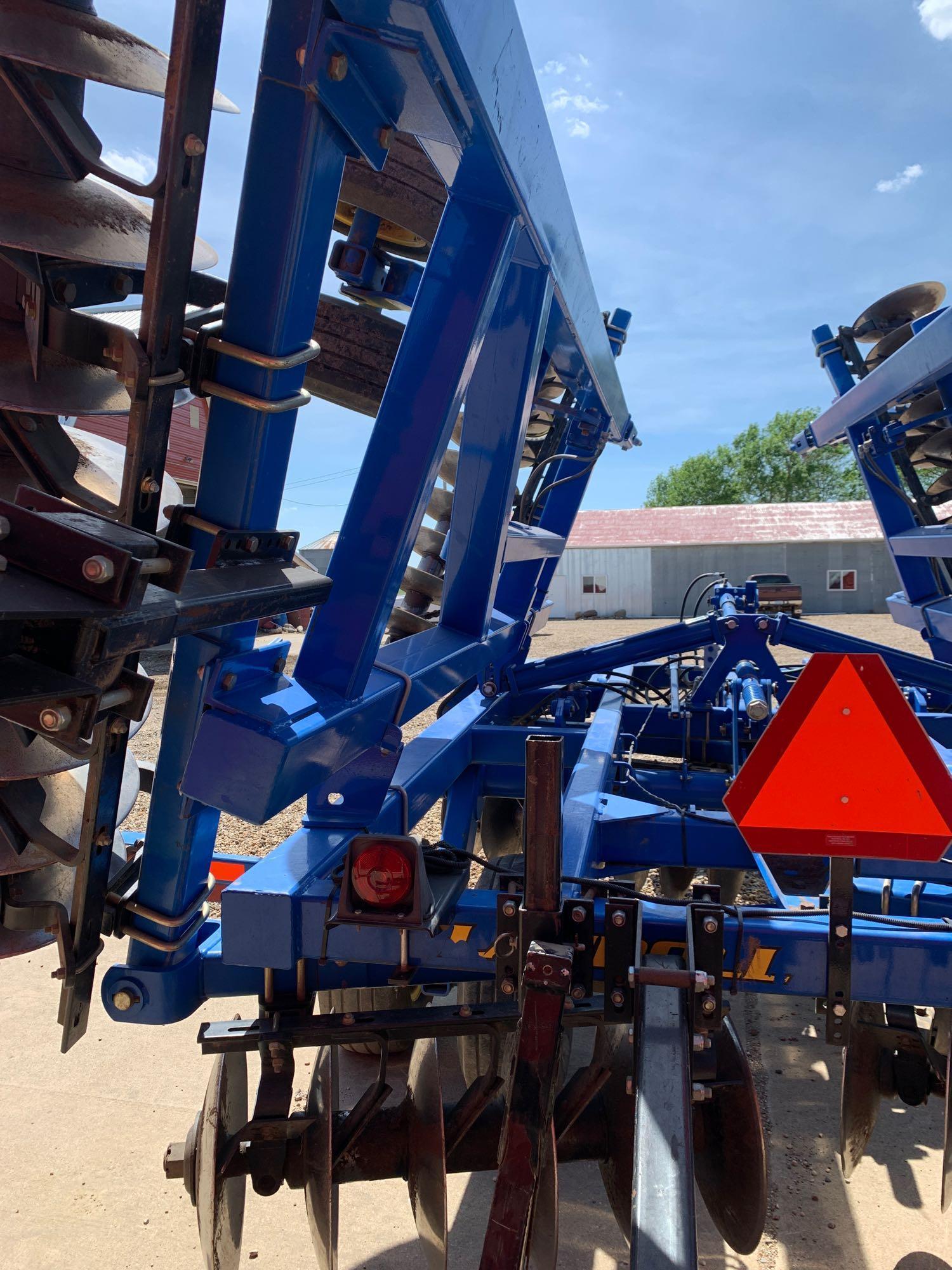 2010 Landoll 6230 26ft Disk-2nd Owner