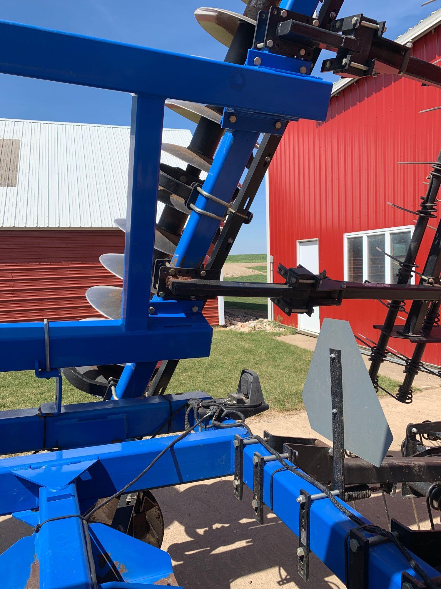 2010 Landoll 6230 26ft Disk-2nd Owner