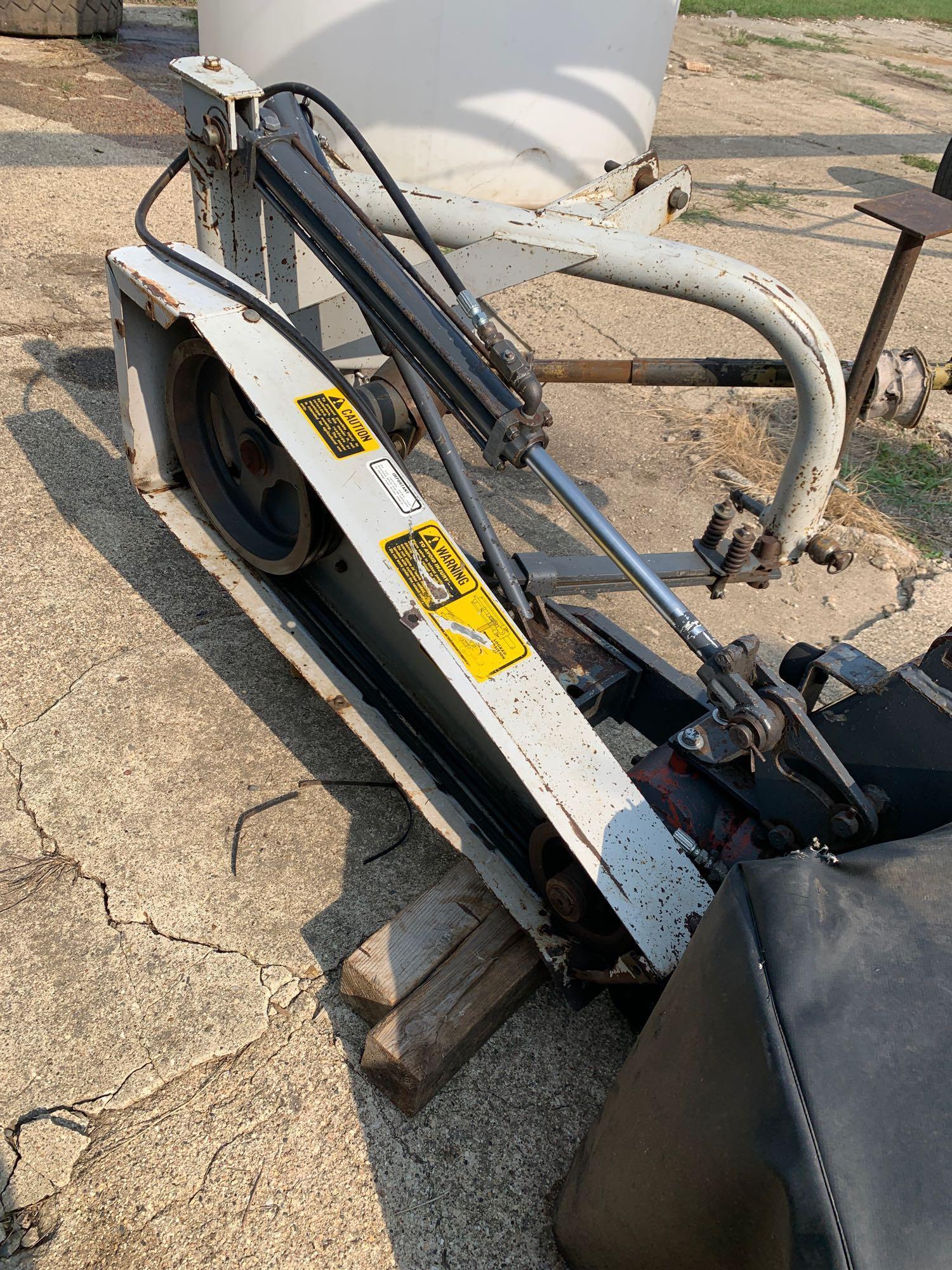 New Idea 5407 7ft Disc Mower