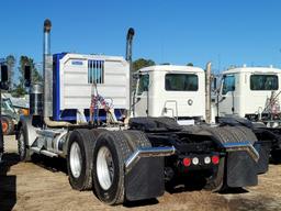 2015 KENWORTH W900L ISX Cummins 10sp Fuller 46k rear locker rear ends 24.5