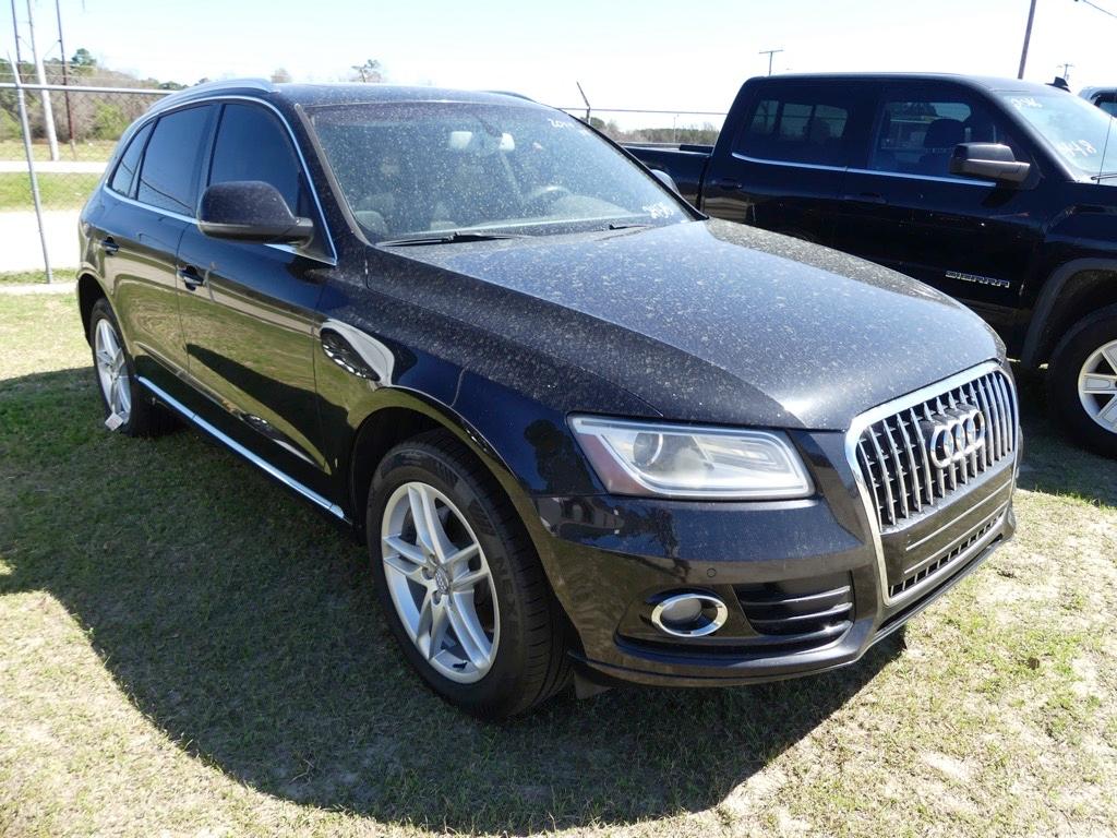 2014 AUDI Q5 Suv, 2.0T engine, A/T, power windows, power locks, panoramic sunroof, leather interior
