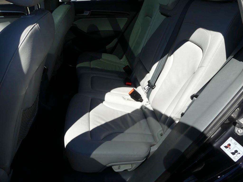 2014 AUDI Q5 Suv, 2.0T engine, A/T, power windows, power locks, panoramic sunroof, leather interior
