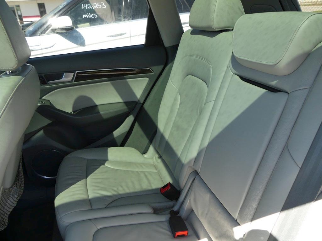 2014 AUDI Q5 Suv, 2.0T engine, A/T, power windows, power locks, panoramic sunroof, leather interior