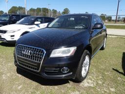 2014 AUDI Q5 Suv, 2.0T engine, A/T, power windows, power locks, panoramic sunroof, leather interior