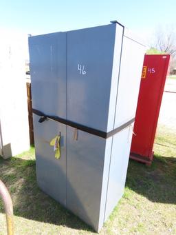 Storage cabinet w/bolt bins