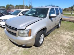 2007 GMC TAHOE LT Suv, 5.3L engine, A/T, leather interior, power windows, power locks, sunroof, 3rd