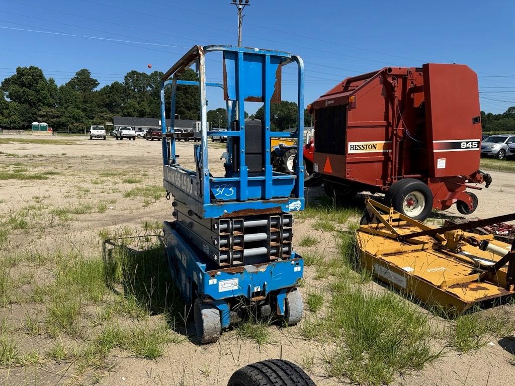Genie 1930 scissor lift, s/n: 178156