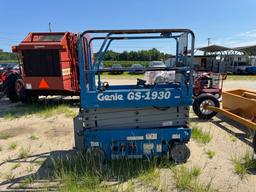 Genie 1930 scissor lift, s/n: 178156