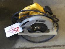 DeWalt electric power saw
