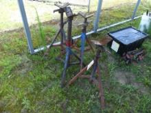 (4) pipe stands