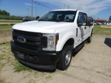 2019 FORD F250 XL 4x4 4door Pickup, 6.7L diesel, A/T, 7ft bed, vinyl interior, power windows, power