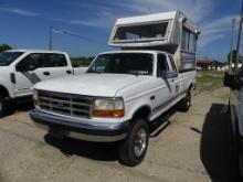 1994 FORD F250 XLT Extended Cab Pickup, 4x4, Long bed, 5.8L gas engine, A/T, power windows, power lo