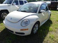 2008 VOLKSWAGEN BEETLE 2.5L engine, A/T, power windows, power locks, leather interior ** SALVAGE HIS