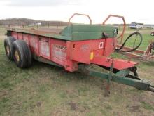 New Idea 245 Tandem Manure Spreader (O)