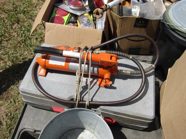 Pallet of Misc Hardware