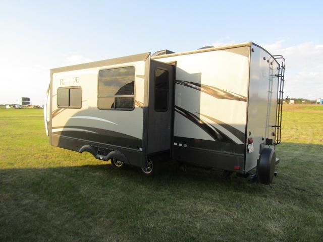 2016 CrossRoads Rezerve 26ft Camper